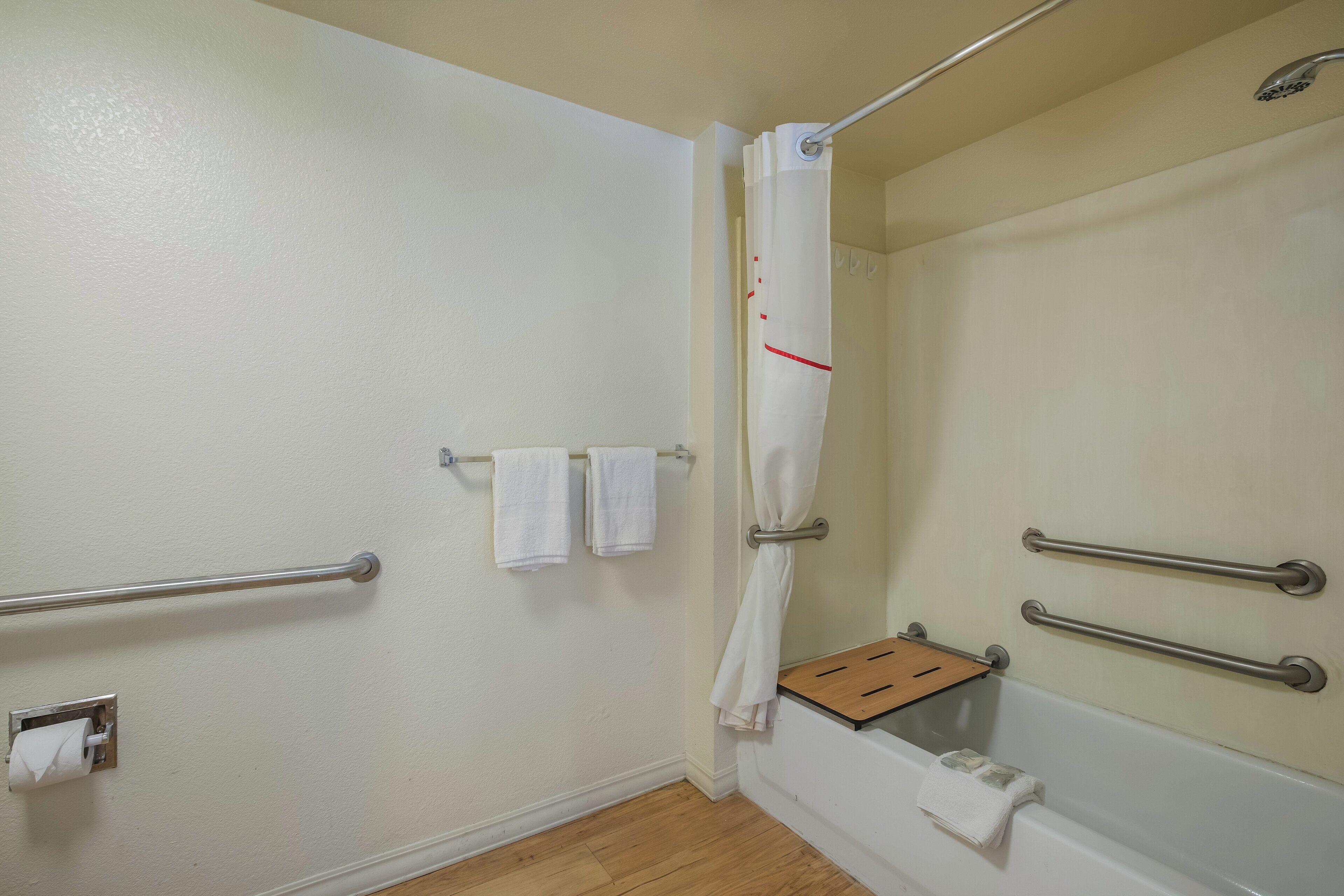 Where to Stay Near Southlake Mall: 5 Budget Hotels in Morrow