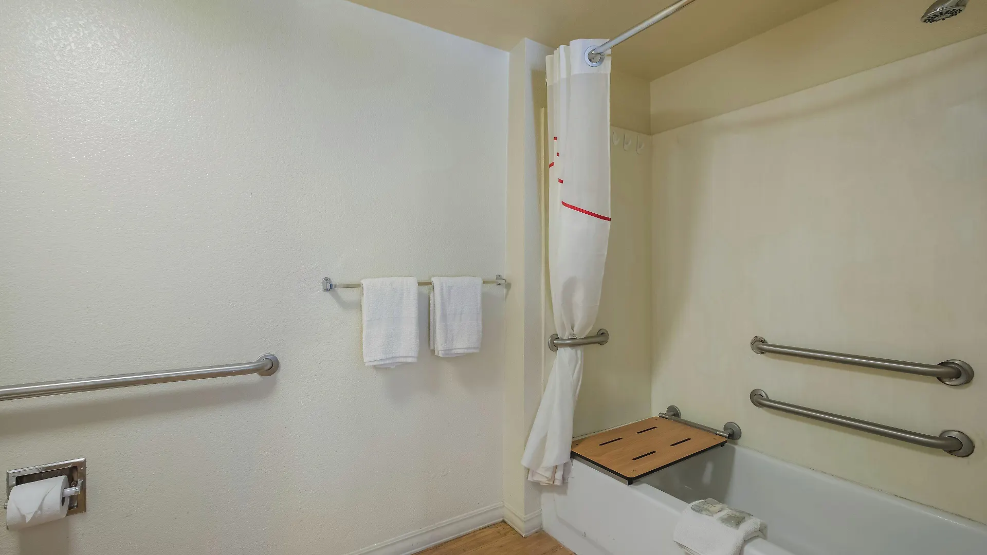 Where to Stay Near Southlake Mall: 5 Budget Hotels in Morrow